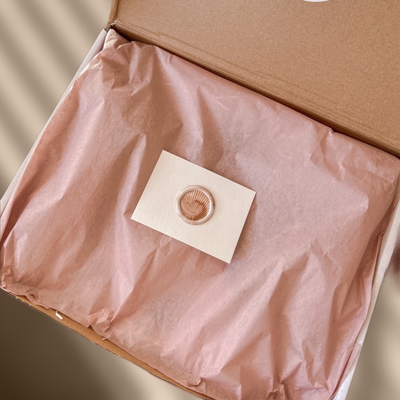 Rose Quartz Crystal Bath Infusion Set with Mother of Pearl Shell Palo Santo - Picture 4 of 4